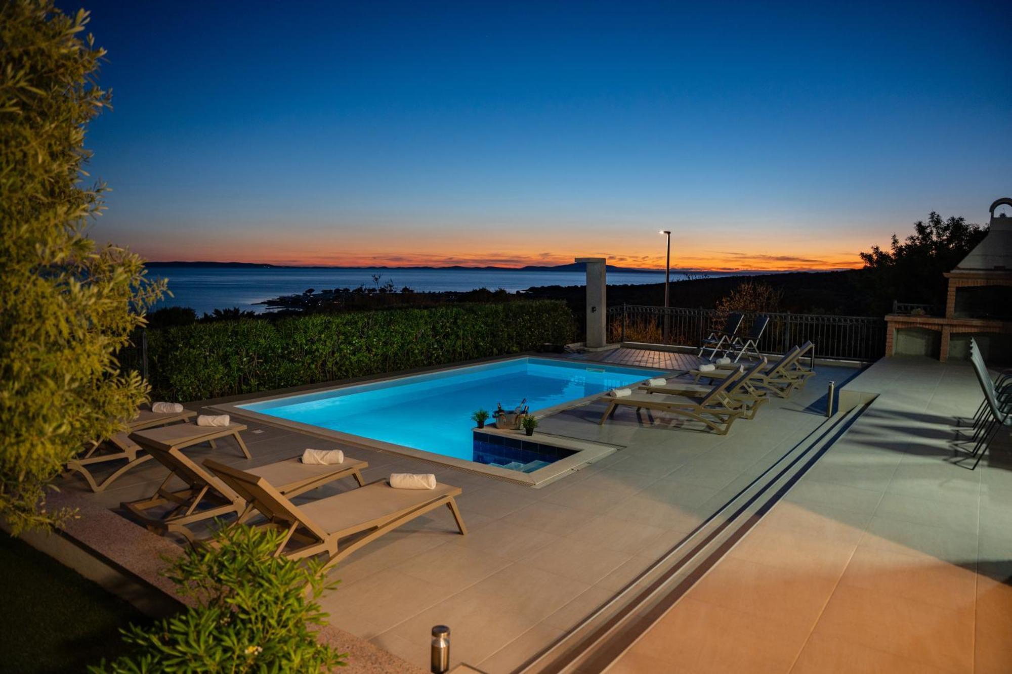 Villas Royal I With Private Pool Novalja Exterior photo